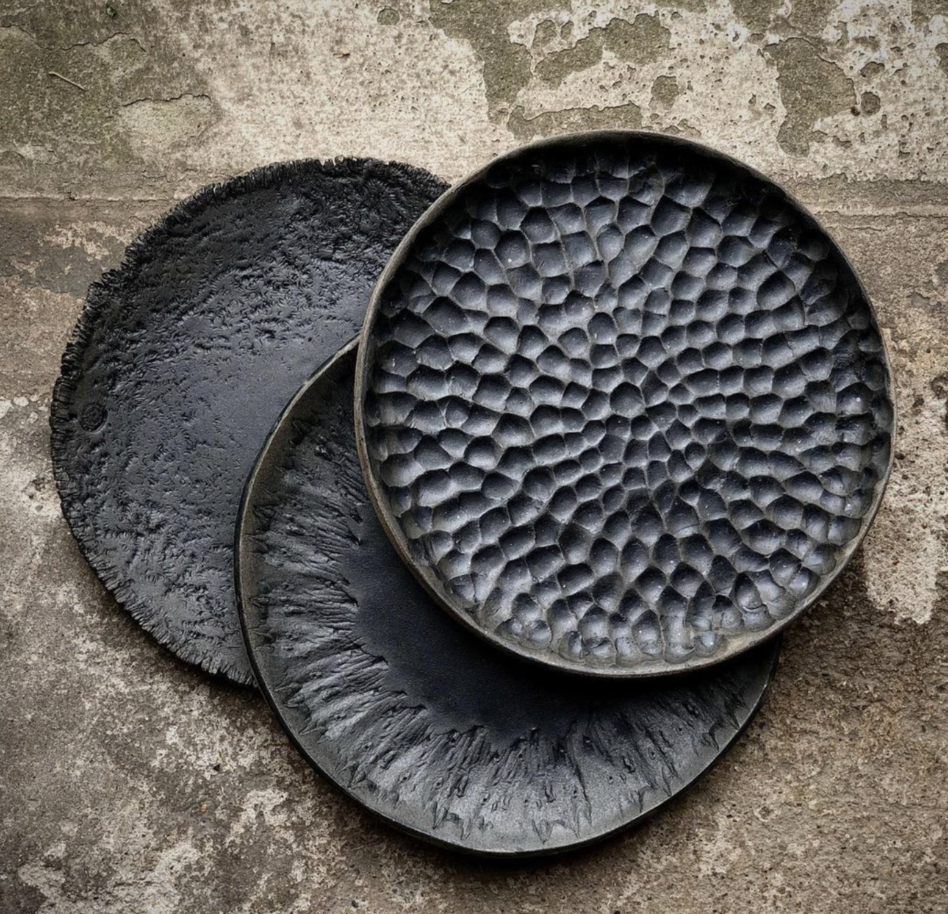 Decorative Plates Black Pottery of Nizamabad, Azamgarh | Handcrafted